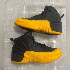 💛Jordan 12 Retro (PS) Preschool  size 3Y